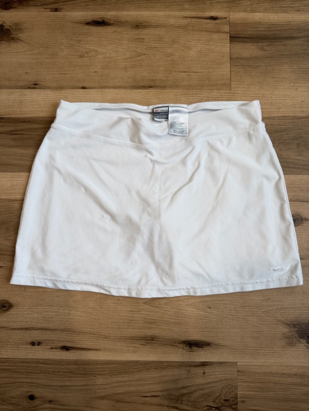 Nike White Women’s Athletic Skirt with Swoosh
